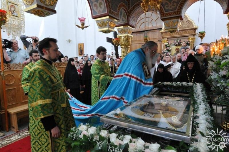 Divine Liturgy for the Day of Memory of Hegumeness of Polotsk St. Euphrosyne. 2010