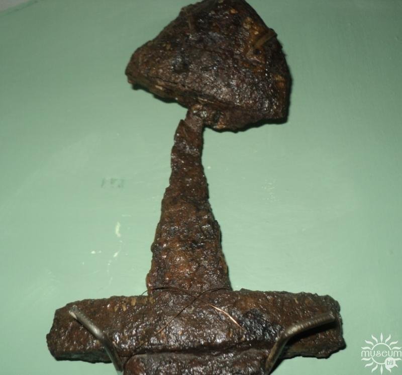 Каралінгскі меч X ст. у экспазіцыі Краязнаўчага музея