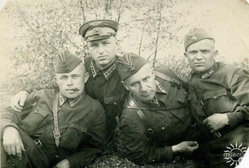 During service in the 15th Airborne Area. V.S. Svirko is the second from the right.  1942 (?)