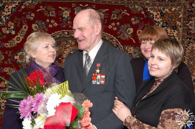 Congratulations on the birthday to the Hero of the Soviet Union S.A. Pashkevich. March 2011