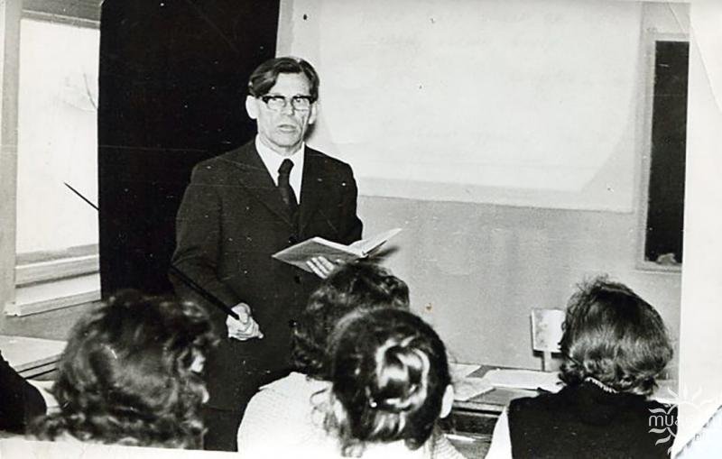 N. Petrenko at the lesson of the Belarusian language. 1976