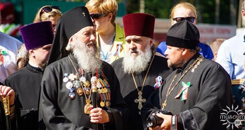 The Archbishop of Polotsk and Glubokoye Feodosiy on the Mound of Friendship. 2016