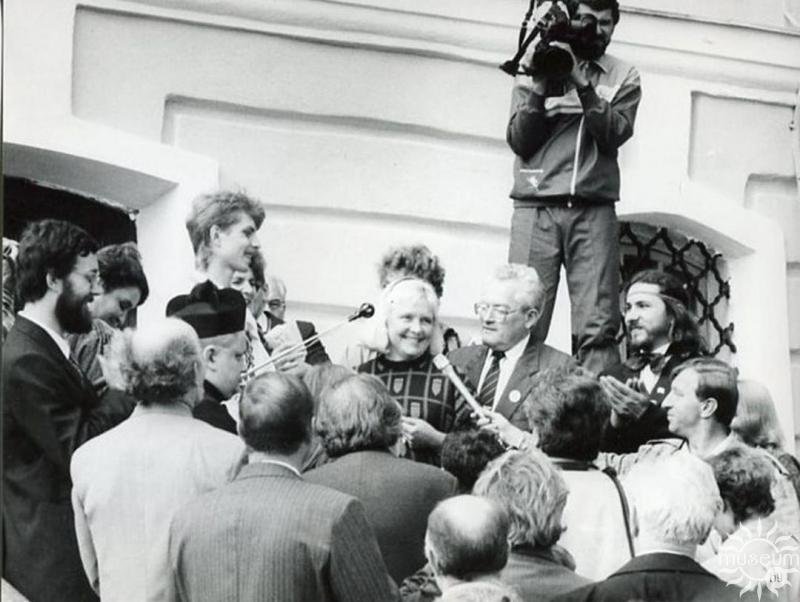 During the opening of the Museum of Belarusian Book-Printing. N.I. Schastnaya is in the centre. 1990